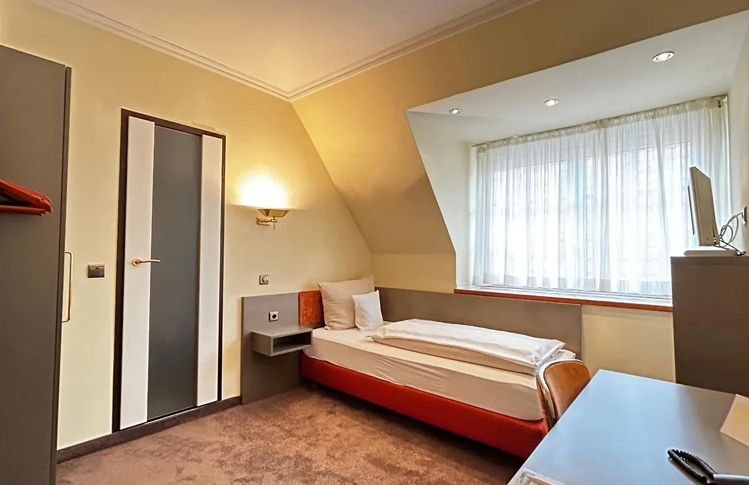 Hotel Im Engel-1